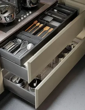 Pull-Out Accessories